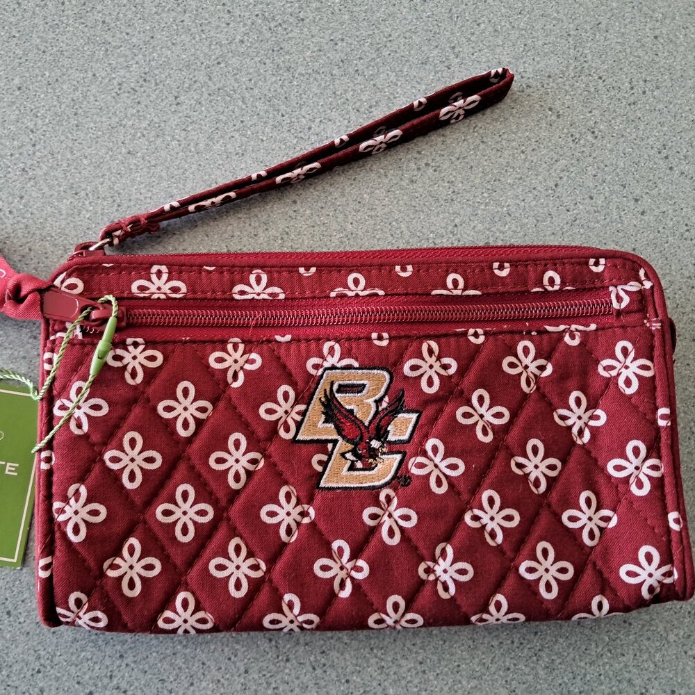 Vera Bradley Collegiate Collection Front Zip Wristlet Boston College red NWT